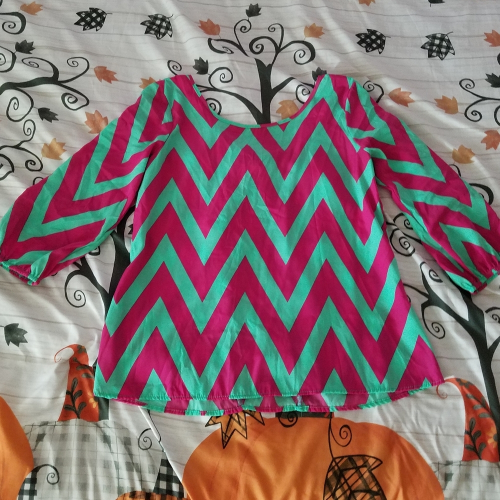Chevron Bow Back Top